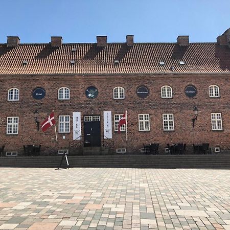 Bed and Breakfast Den Gamle Arrest Рібе Екстер'єр фото