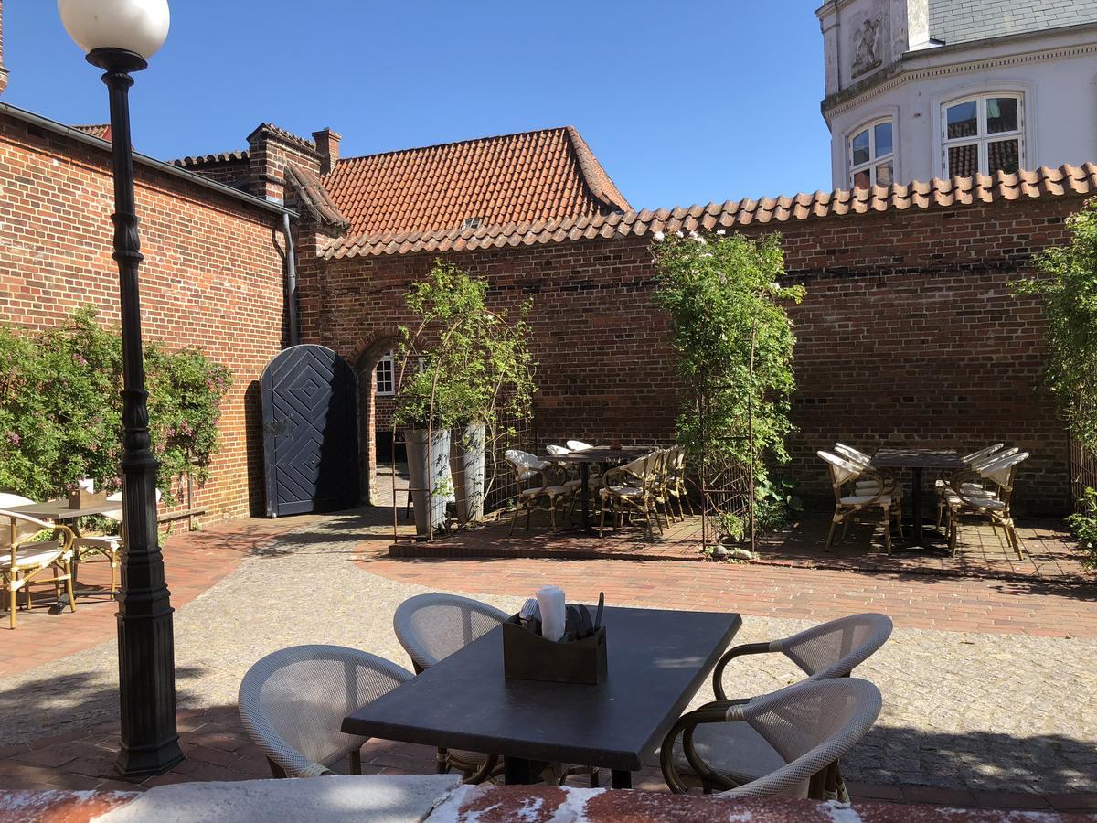 Bed and Breakfast Den Gamle Arrest Рібе Екстер'єр фото