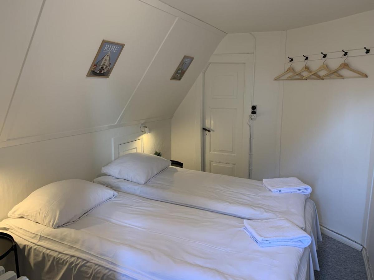 Bed and Breakfast Den Gamle Arrest Рібе Екстер'єр фото