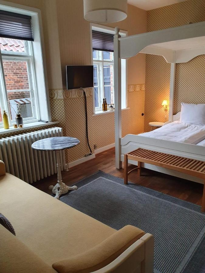 Bed and Breakfast Den Gamle Arrest Рібе Екстер'єр фото